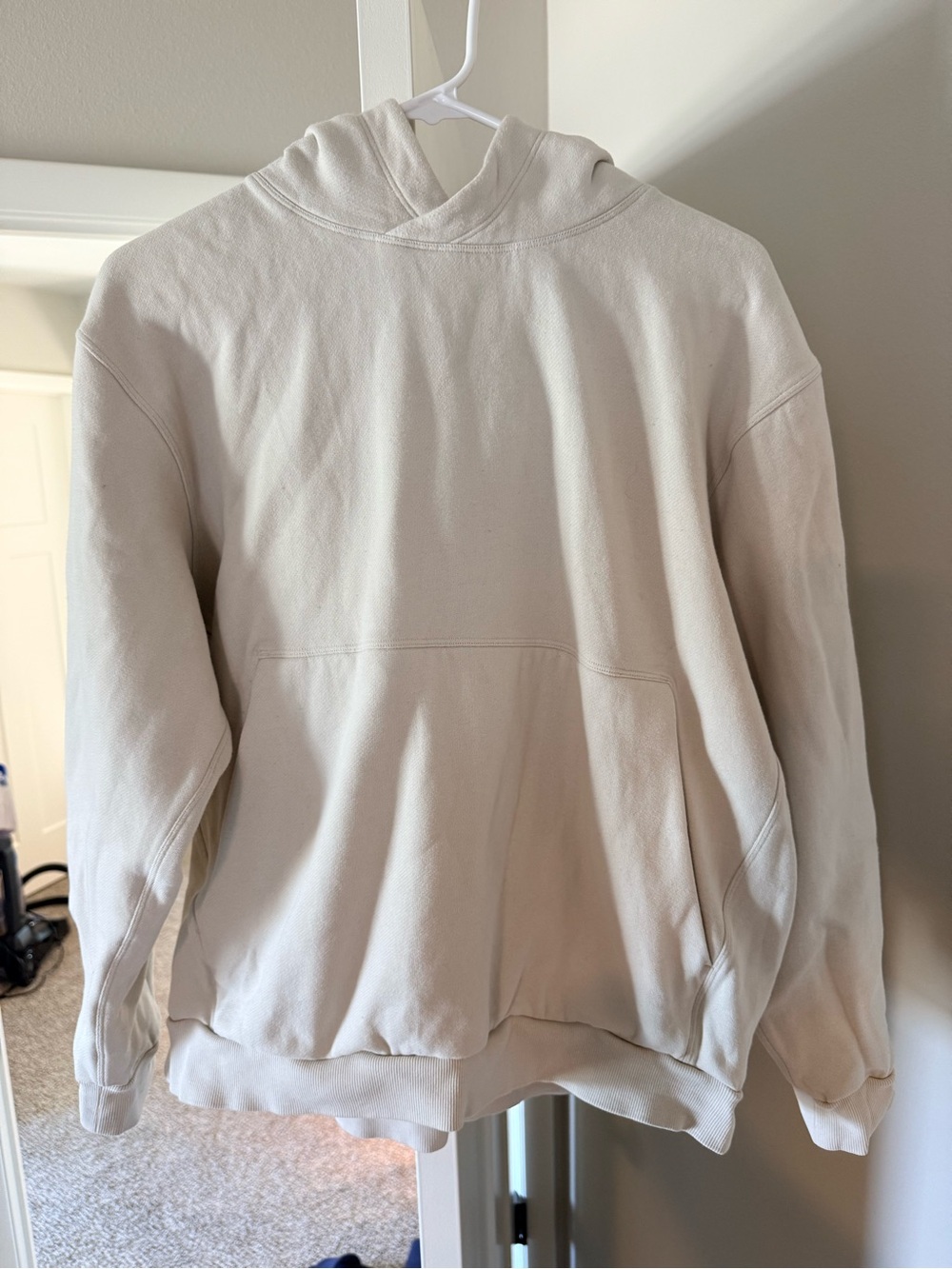 Men's Cream Lululemon Hooded Sweatshirt